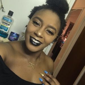 Meet your Posher, Krystal